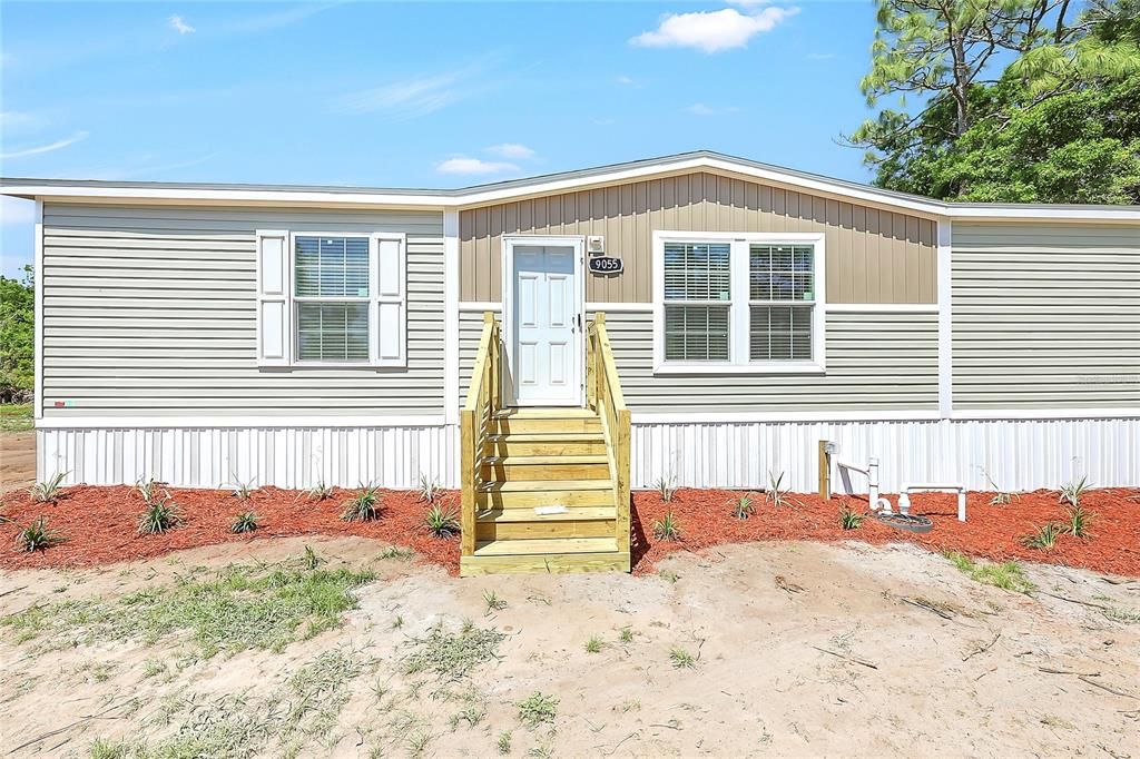 For Sale: $335,000 (3 beds, 2 baths, 1493 Square Feet)