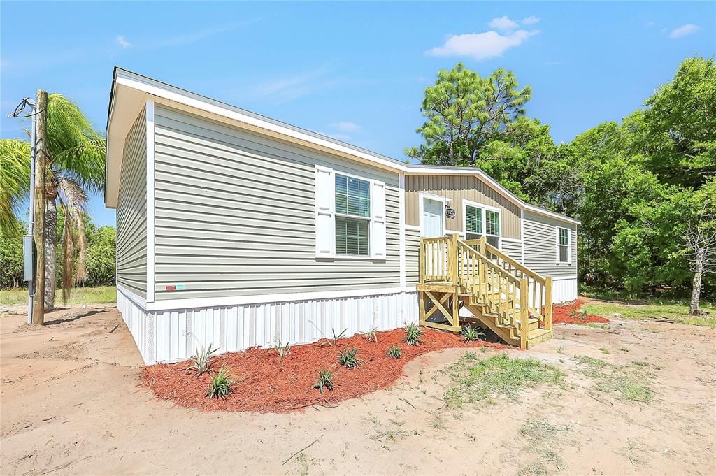 For Sale: $335,000 (3 beds, 2 baths, 1493 Square Feet)