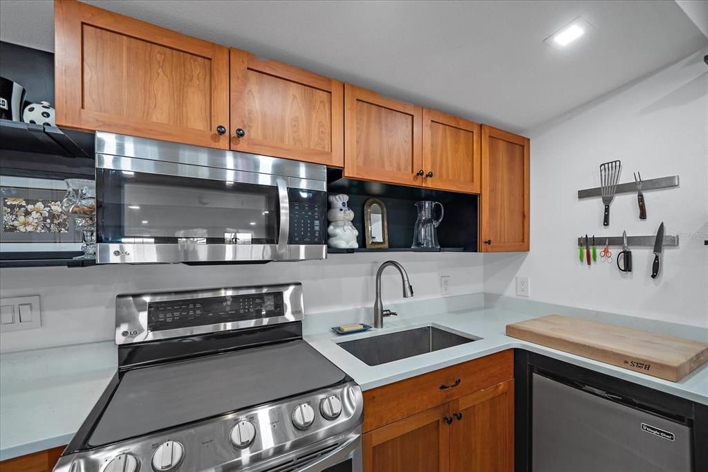 Activo con contrato: $169,900 (2 camas, 2 baños, 912 Pies cuadrados)