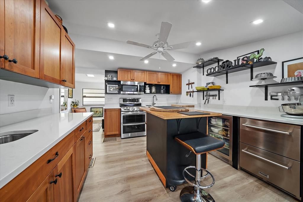 Activo con contrato: $169,900 (2 camas, 2 baños, 912 Pies cuadrados)