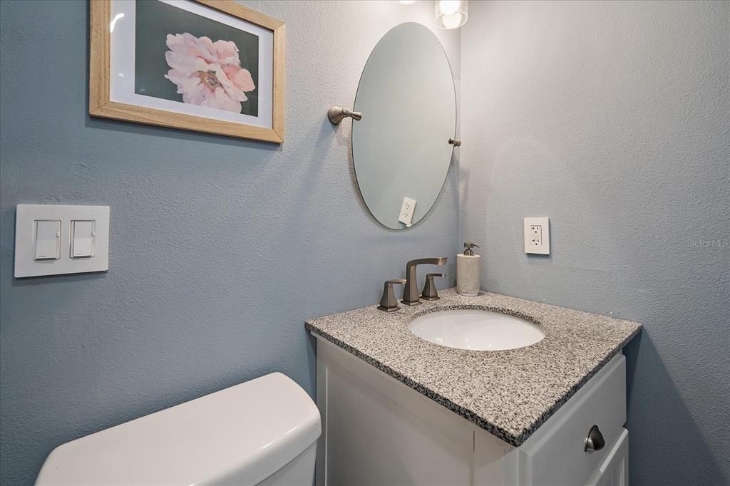 Activo con contrato: $169,900 (2 camas, 2 baños, 912 Pies cuadrados)