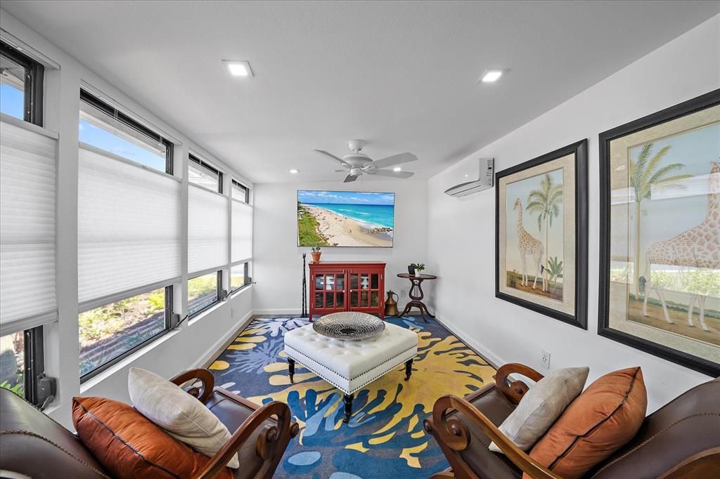 Activo con contrato: $169,900 (2 camas, 2 baños, 912 Pies cuadrados)