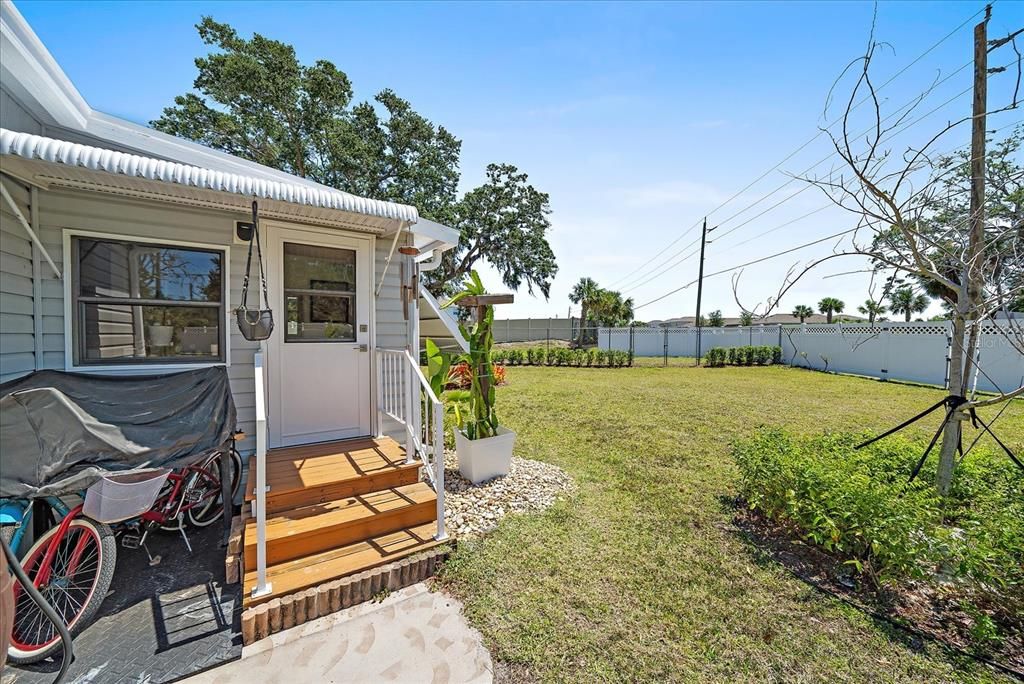 Activo con contrato: $169,900 (2 camas, 2 baños, 912 Pies cuadrados)