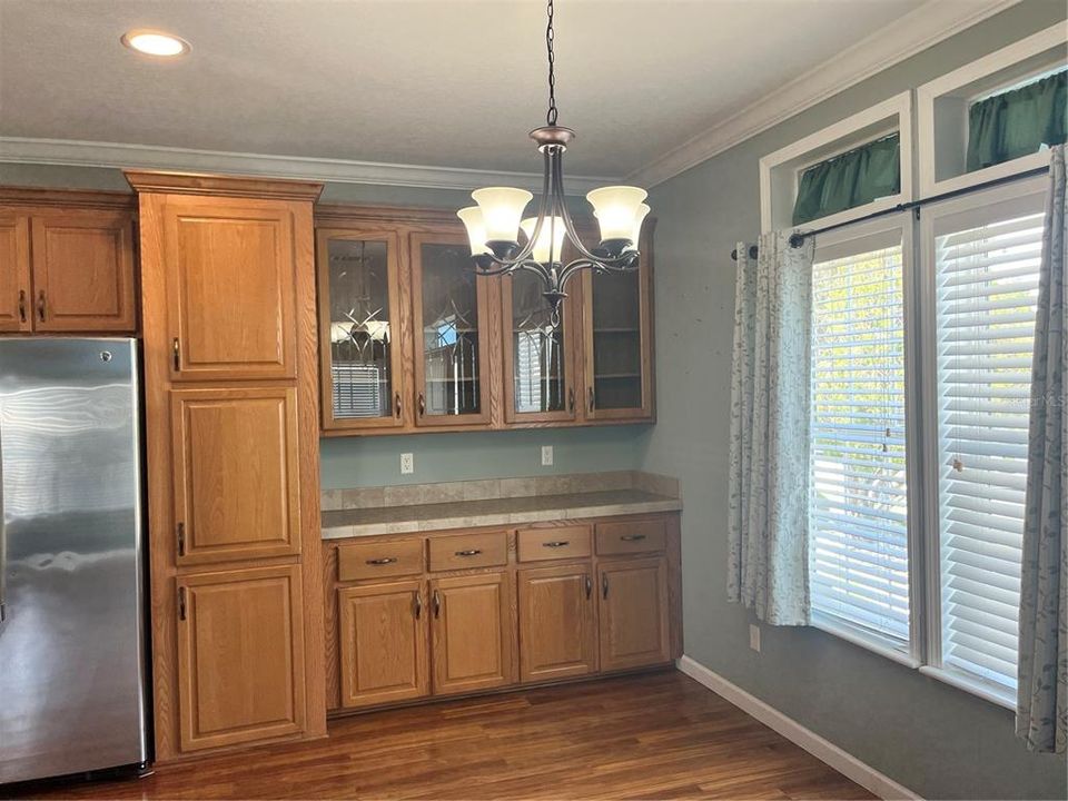 Active With Contract: $235,000 (2 beds, 2 baths, 1527 Square Feet)