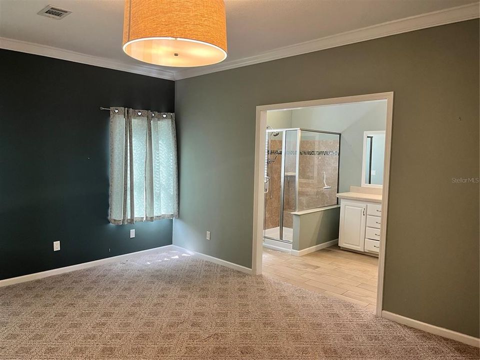 Active With Contract: $235,000 (2 beds, 2 baths, 1527 Square Feet)