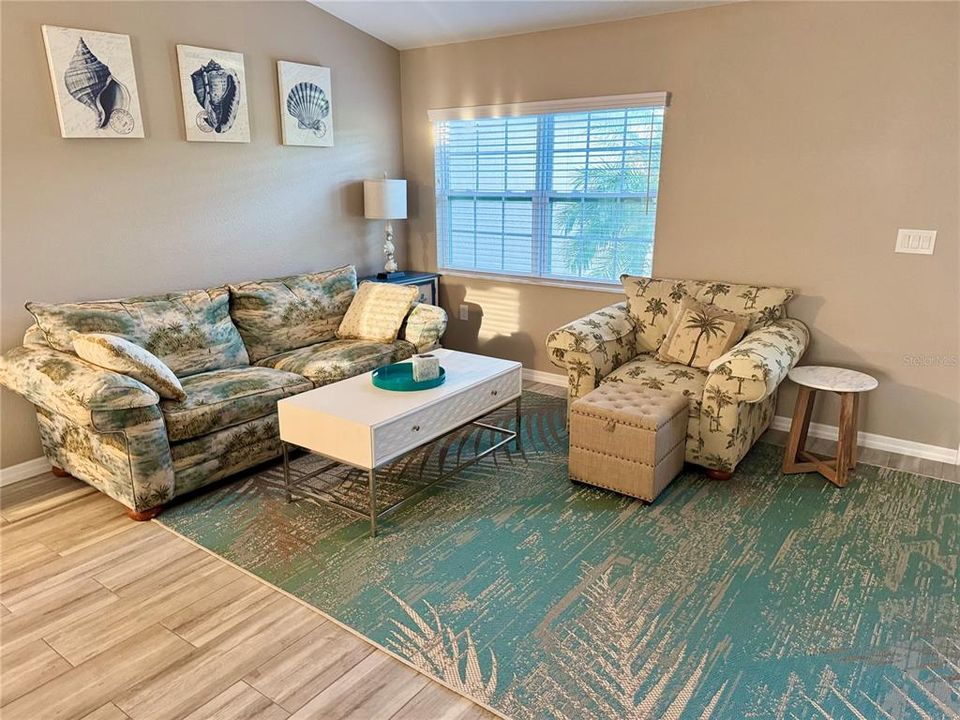 For Rent: $2,750 (3 beds, 2 baths, 1357 Square Feet)