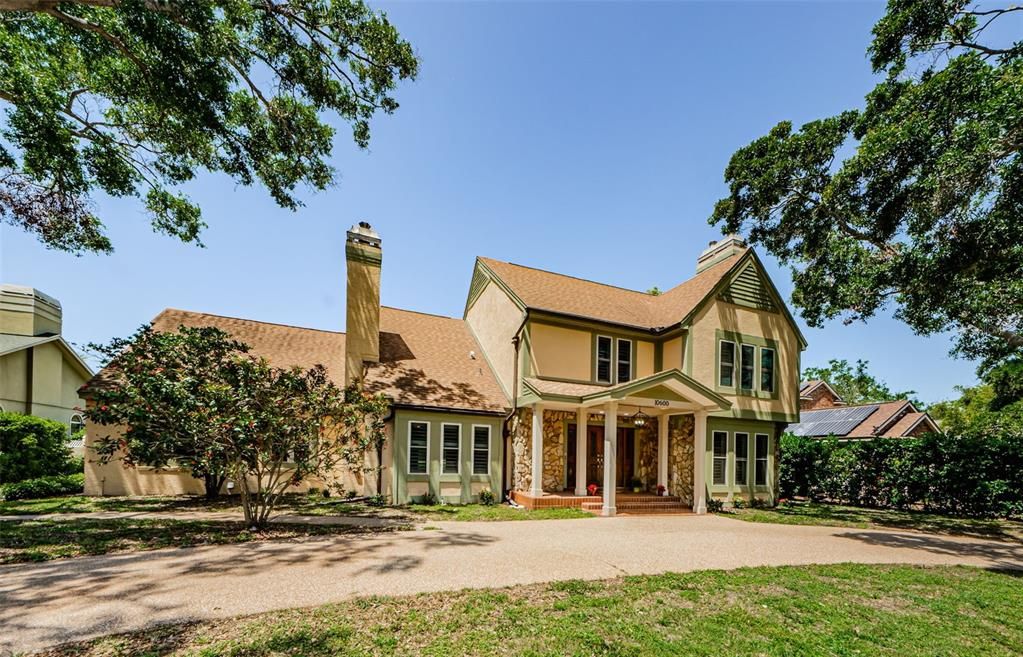 Recently Sold: $1,072,000 (4 beds, 2 baths, 3210 Square Feet)