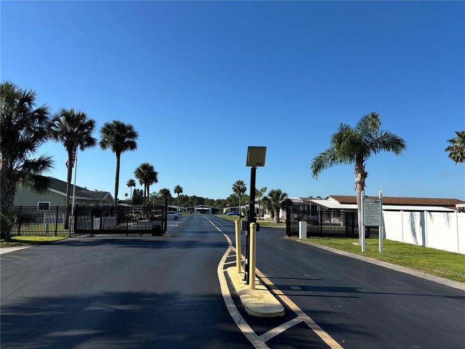 На продажу: $62,000 (2 спален, 2 ванн, 1215 Квадратных фут)