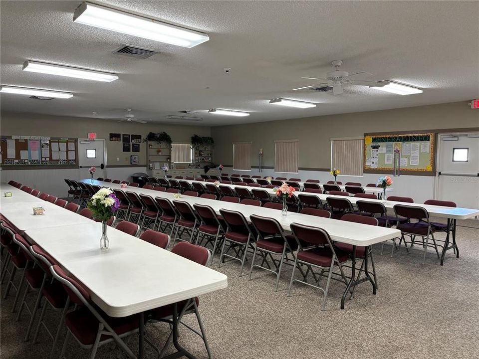 На продажу: $62,000 (2 спален, 2 ванн, 1215 Квадратных фут)