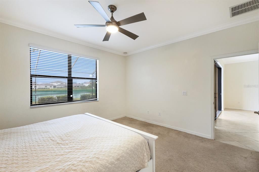 En Venta: $629,900 (4 camas, 3 baños, 2287 Pies cuadrados)