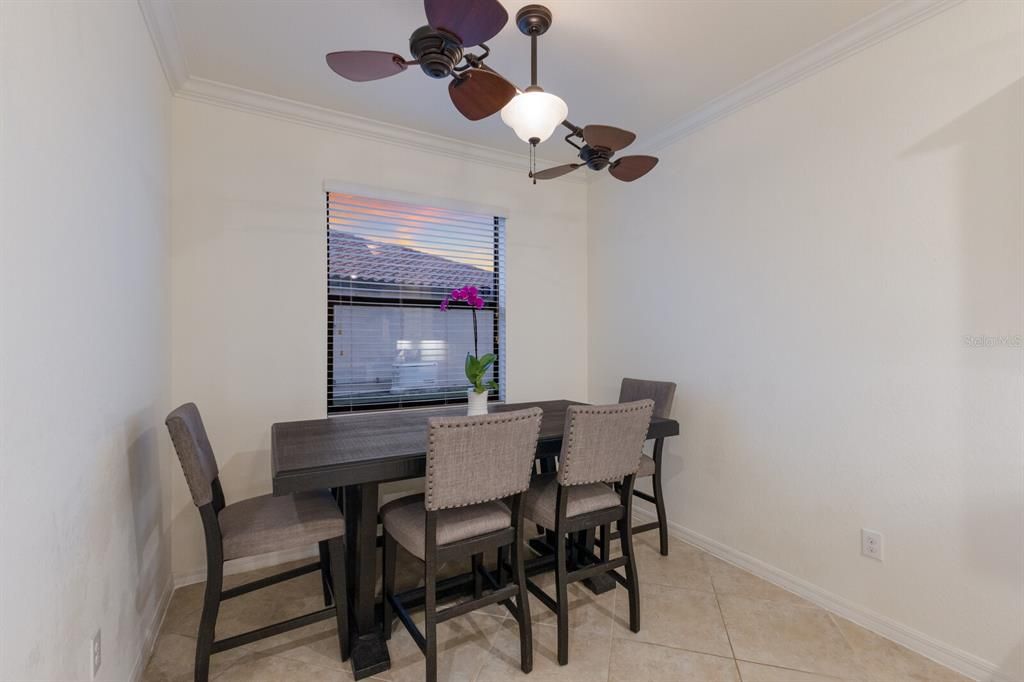 En Venta: $629,900 (4 camas, 3 baños, 2287 Pies cuadrados)