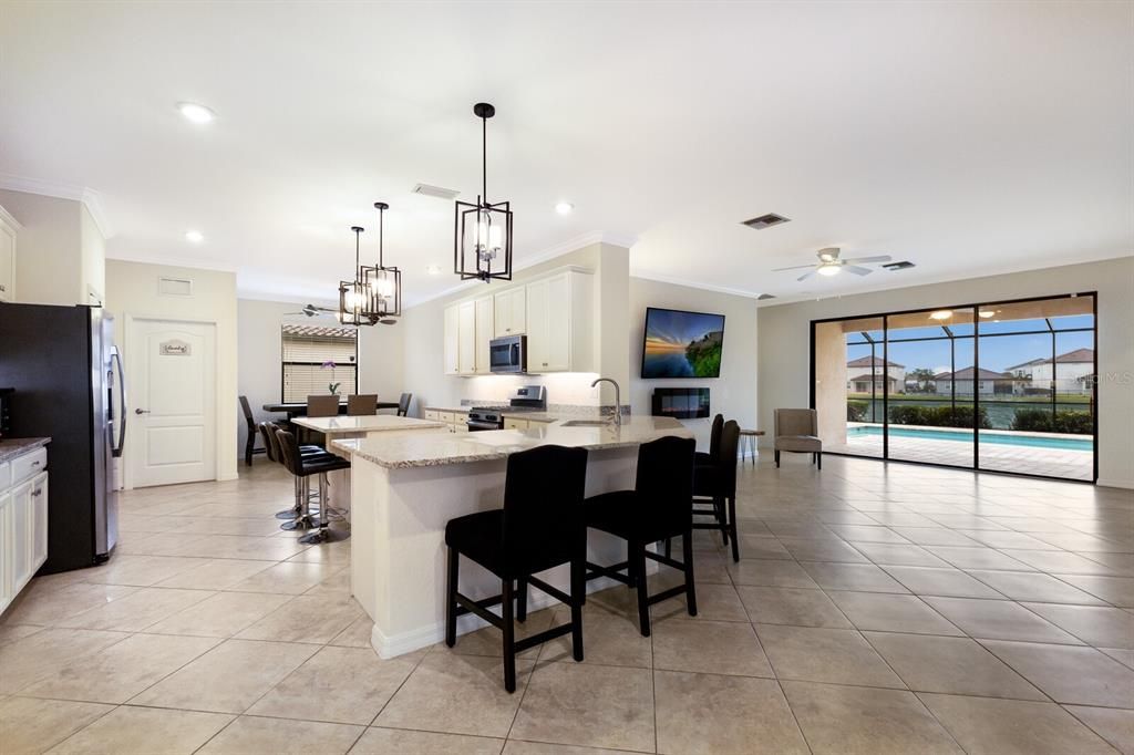 En Venta: $629,900 (4 camas, 3 baños, 2287 Pies cuadrados)