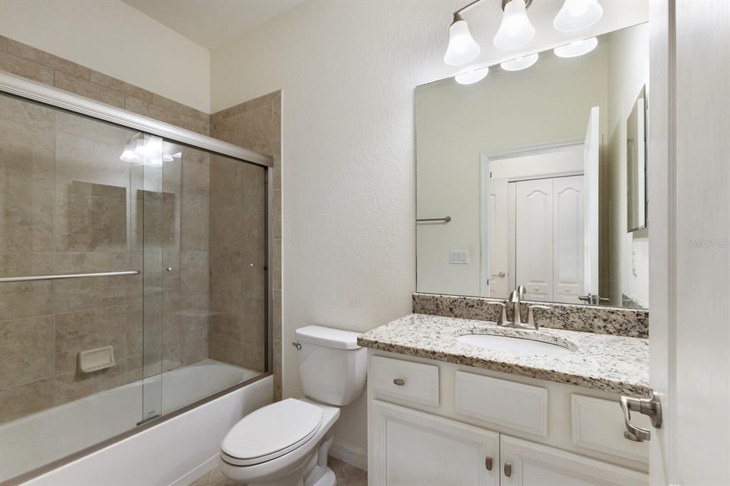 En Venta: $629,900 (4 camas, 3 baños, 2287 Pies cuadrados)