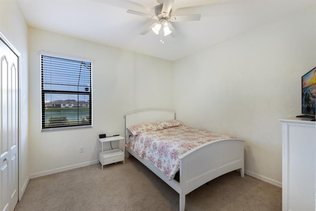 En Venta: $629,900 (4 camas, 3 baños, 2287 Pies cuadrados)