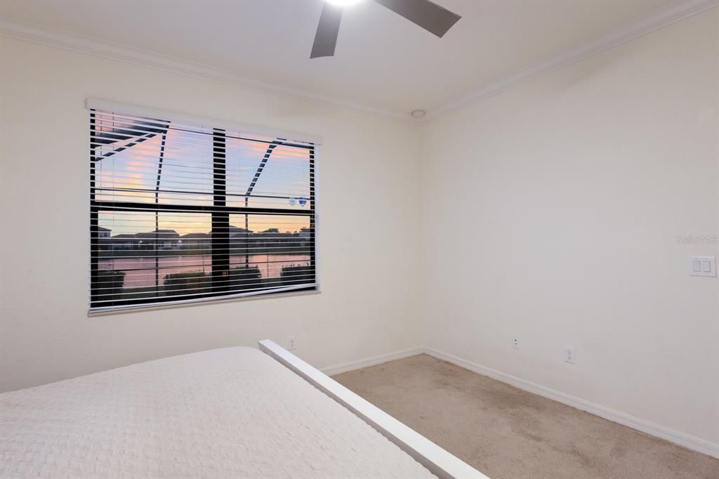 En Venta: $629,900 (4 camas, 3 baños, 2287 Pies cuadrados)