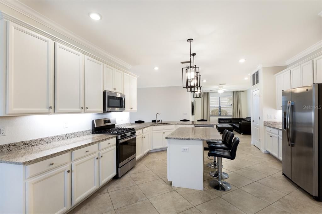 En Venta: $629,900 (4 camas, 3 baños, 2287 Pies cuadrados)