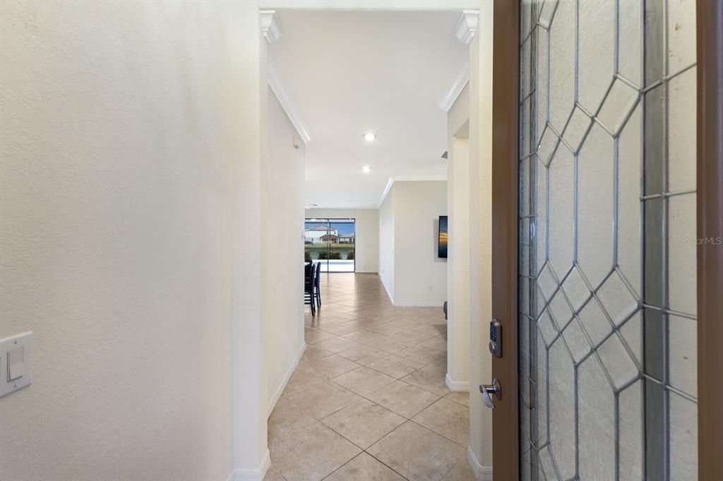 En Venta: $629,900 (4 camas, 3 baños, 2287 Pies cuadrados)