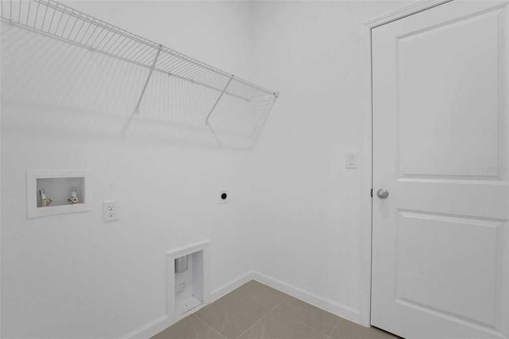 Active With Contract: $273,948 (4 beds, 2 baths, 1598 Square Feet)