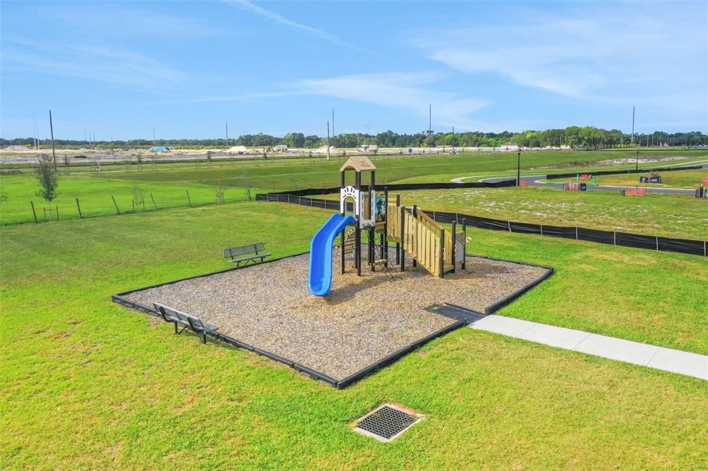 Active With Contract: $273,948 (4 beds, 2 baths, 1598 Square Feet)