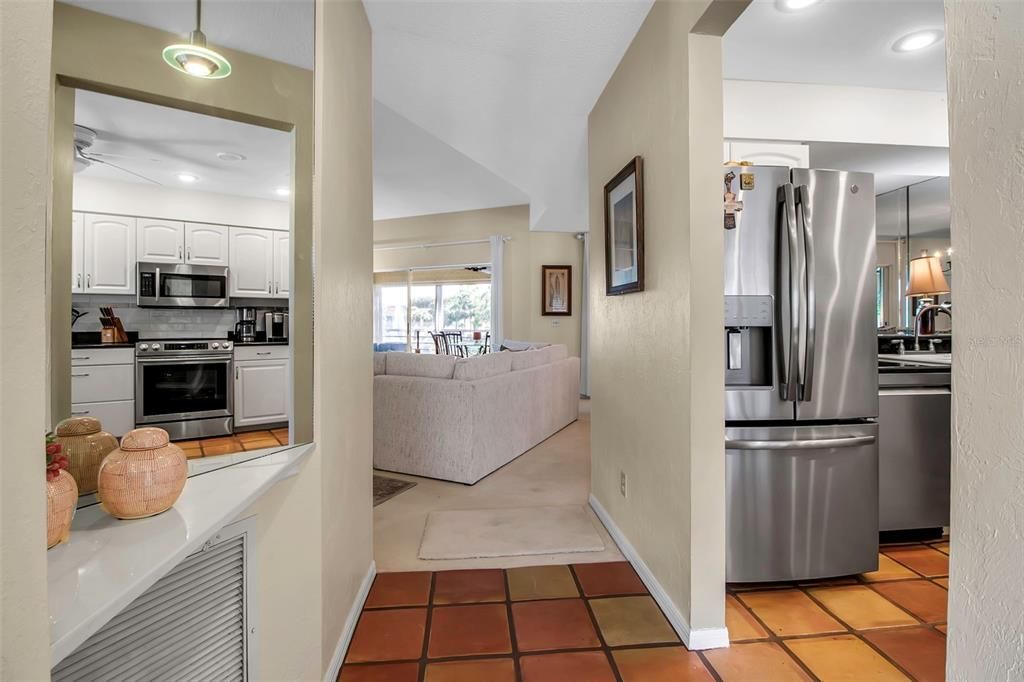 Active With Contract: $330,000 (3 beds, 2 baths, 1547 Square Feet)