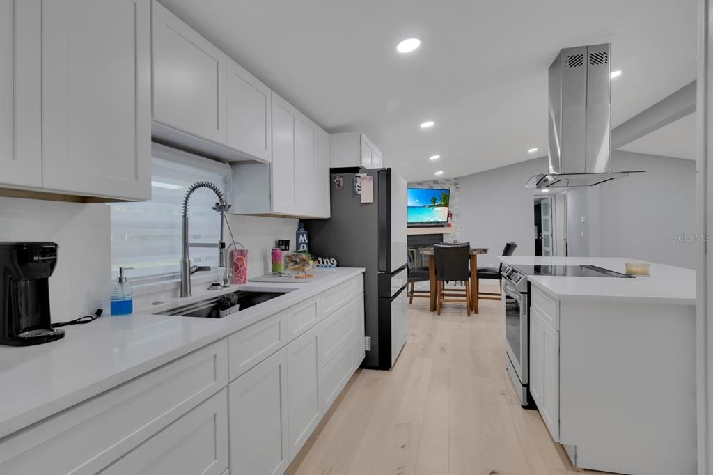 На продажу: $450,000 (3 спален, 2 ванн, 1680 Квадратных фут)