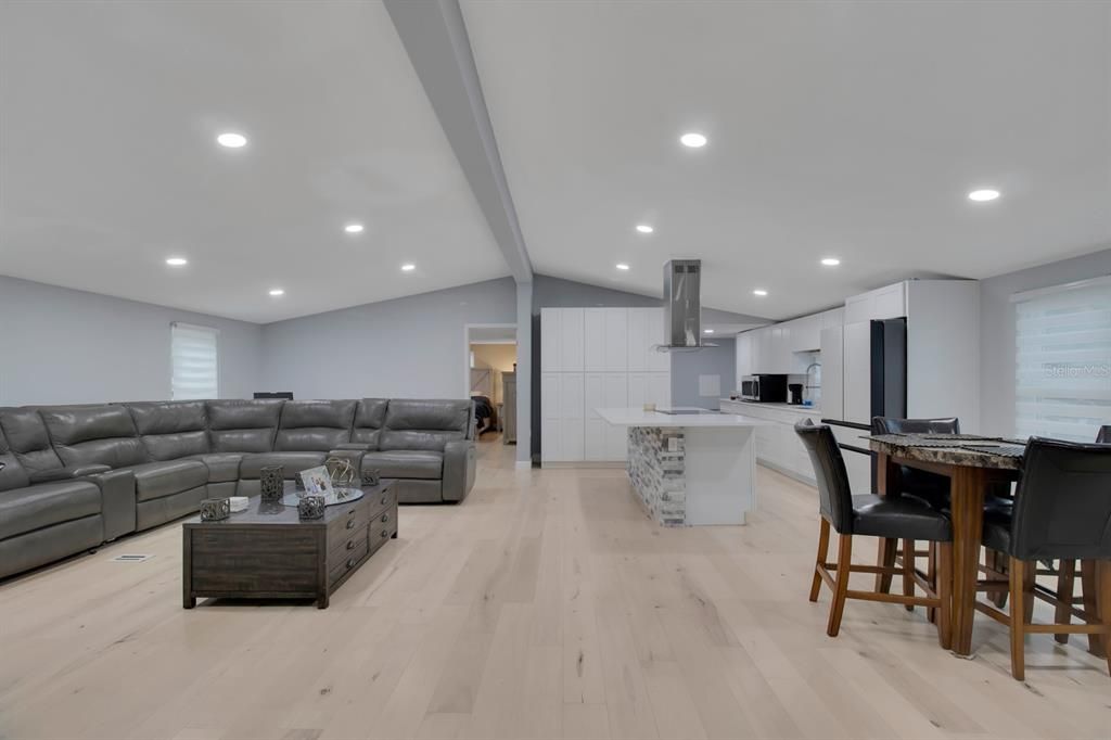 На продажу: $450,000 (3 спален, 2 ванн, 1680 Квадратных фут)