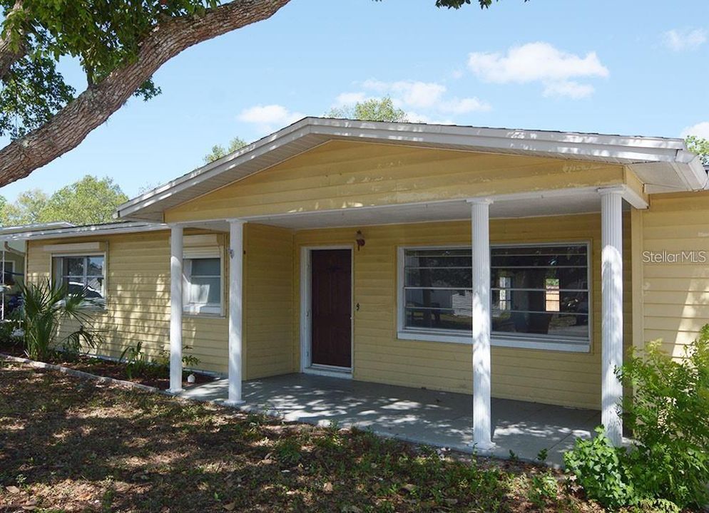 For Rent: $2,000 (2 beds, 2 baths, 1208 Square Feet)