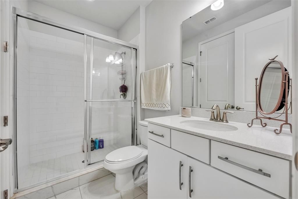 En Venta: $1,665,000 (5 camas, 4 baños, 4198 Pies cuadrados)