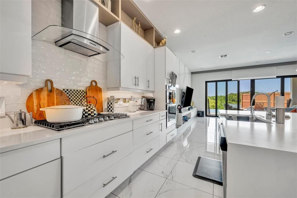 En Venta: $1,665,000 (5 camas, 4 baños, 4198 Pies cuadrados)