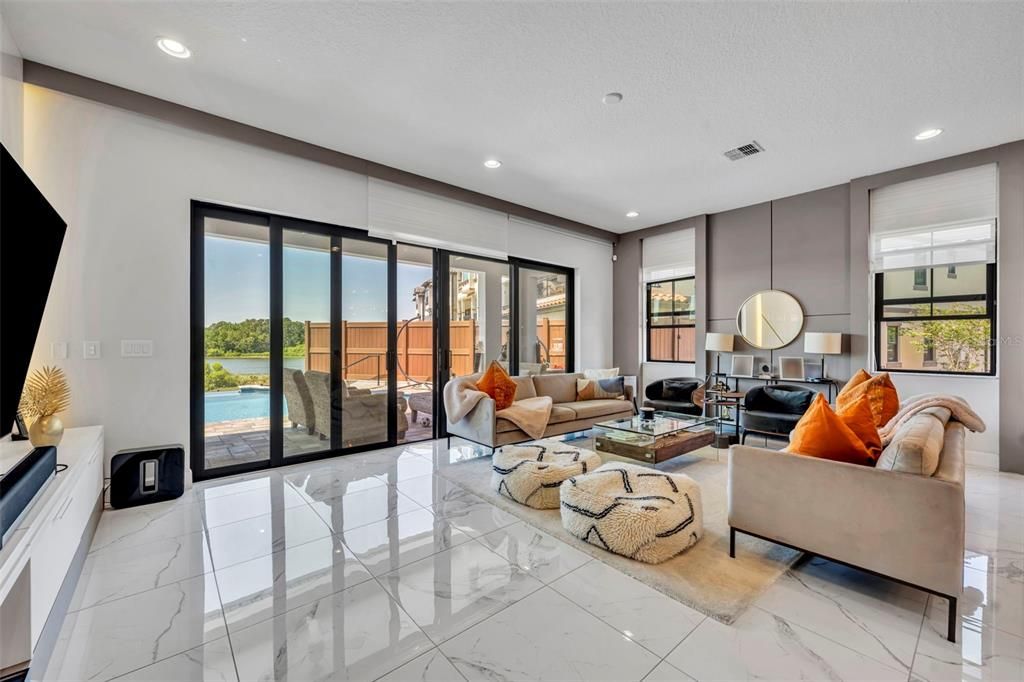 En Venta: $1,665,000 (5 camas, 4 baños, 4198 Pies cuadrados)