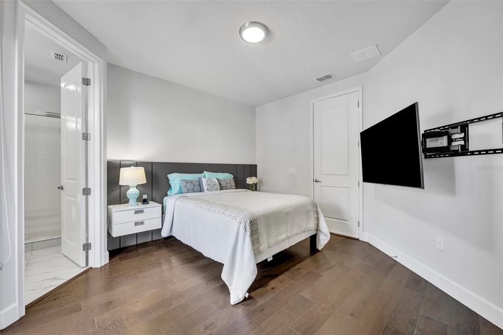 En Venta: $1,665,000 (5 camas, 4 baños, 4198 Pies cuadrados)