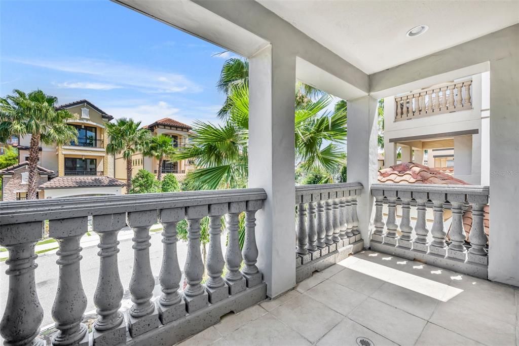 En Venta: $1,665,000 (5 camas, 4 baños, 4198 Pies cuadrados)