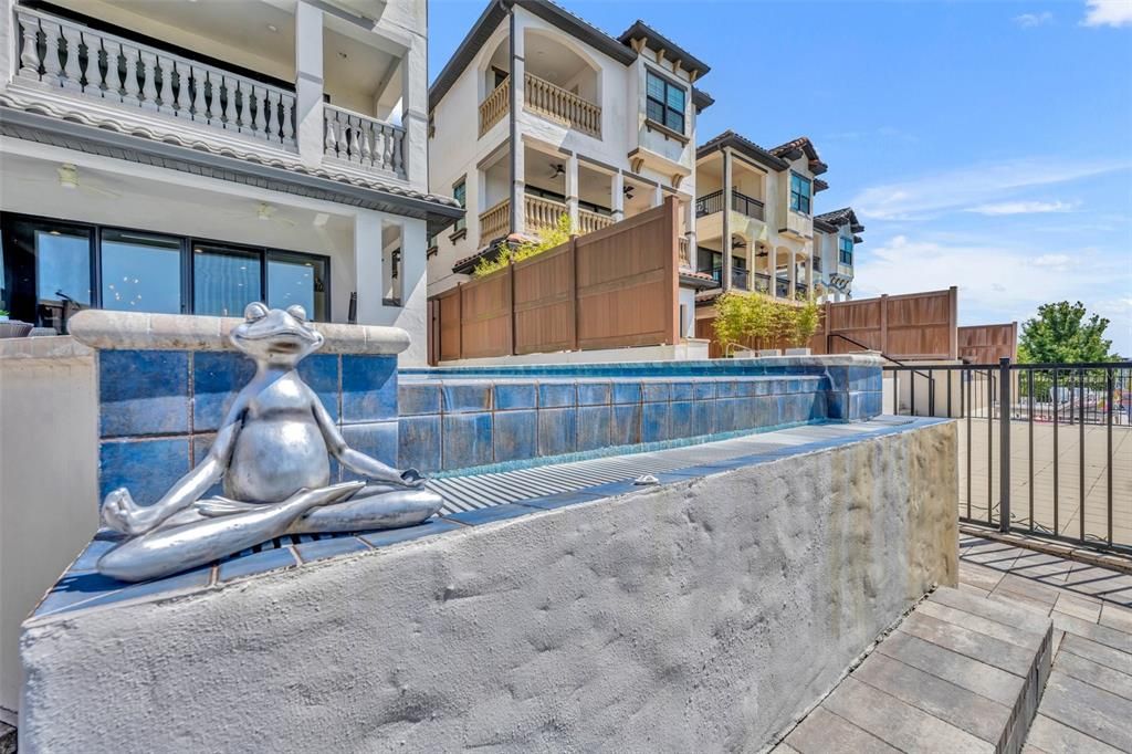 En Venta: $1,665,000 (5 camas, 4 baños, 4198 Pies cuadrados)