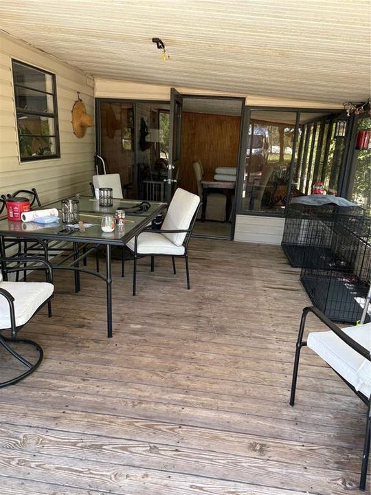 Active With Contract: $199,000 (3 beds, 1 baths, 732 Square Feet)