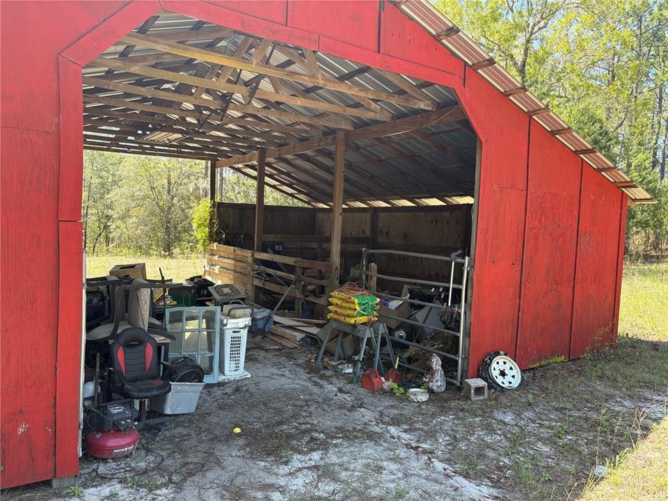 Active With Contract: $199,000 (3 beds, 1 baths, 732 Square Feet)