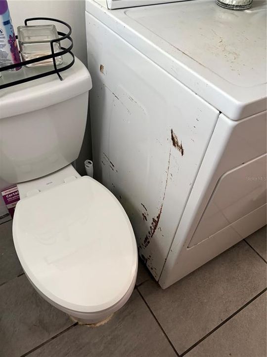 Active With Contract: $199,000 (3 beds, 1 baths, 732 Square Feet)