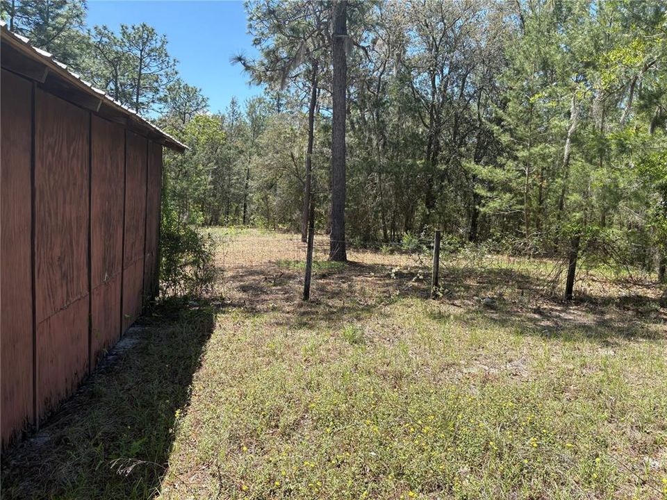 Active With Contract: $199,000 (3 beds, 1 baths, 732 Square Feet)