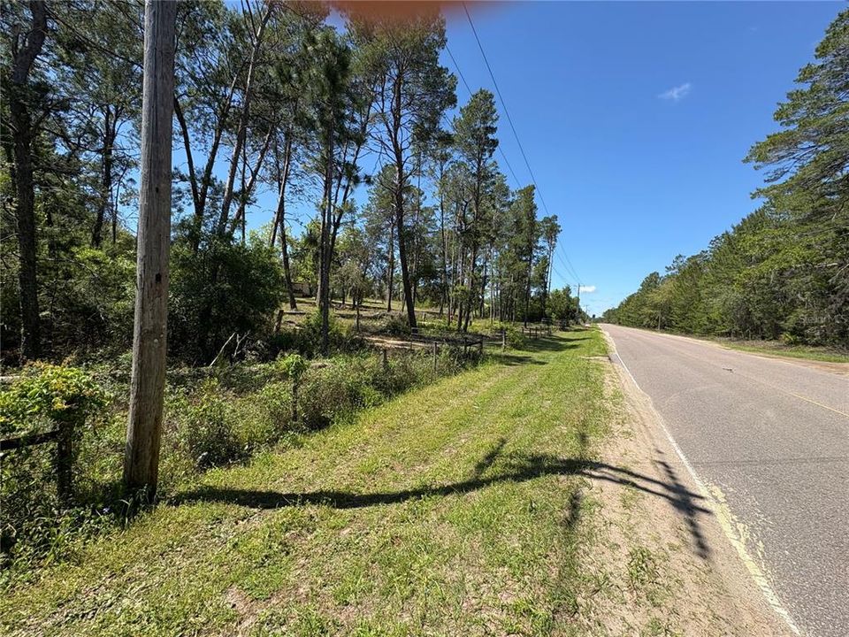 Active With Contract: $199,000 (3 beds, 1 baths, 732 Square Feet)