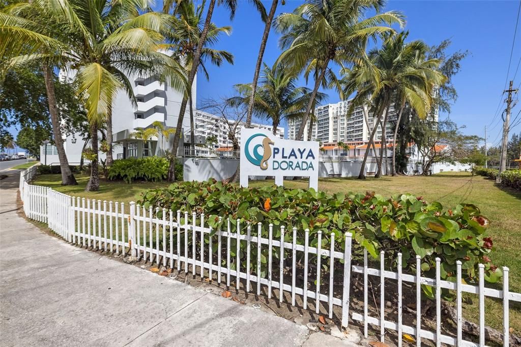 Vendido Recientemente: $725,000 (3 camas, 2 baños, 1300 Pies cuadrados)