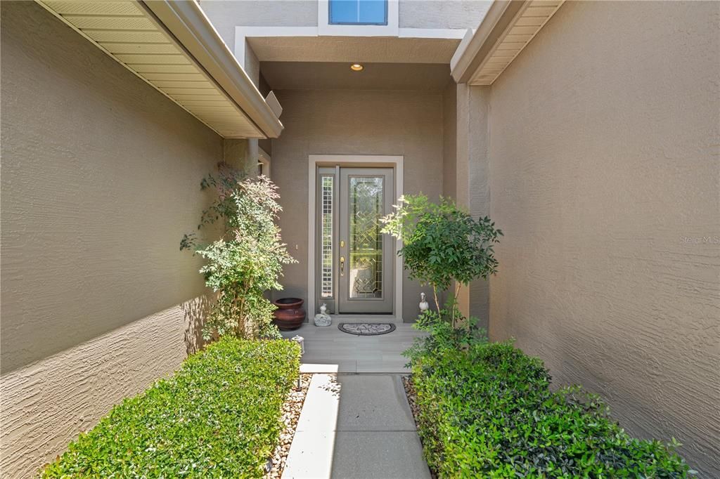 Active With Contract: $299,900 (2 beds, 2 baths, 1308 Square Feet)