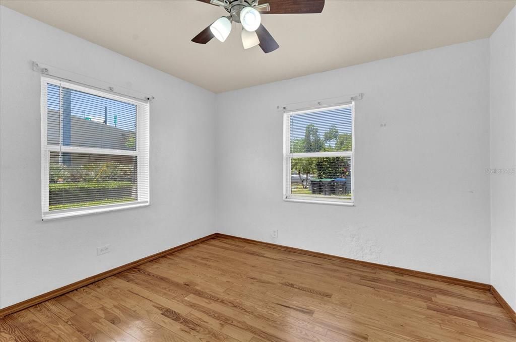 Active With Contract: $360,200 (3 beds, 2 baths, 1401 Square Feet)