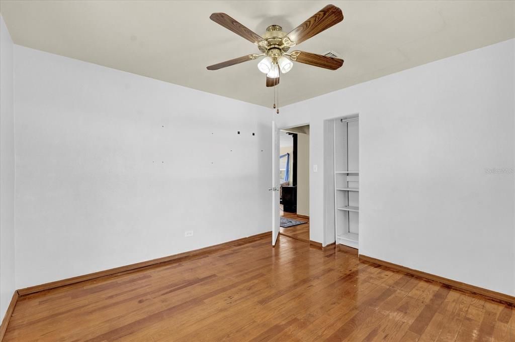 Active With Contract: $360,200 (3 beds, 2 baths, 1401 Square Feet)