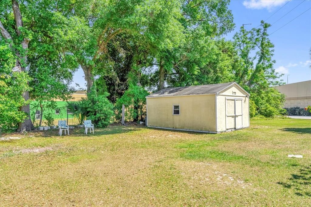 Active With Contract: $360,200 (3 beds, 2 baths, 1401 Square Feet)