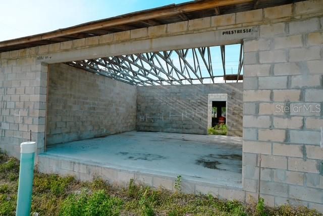 For Sale: $2,300,000 (4.16 acres)