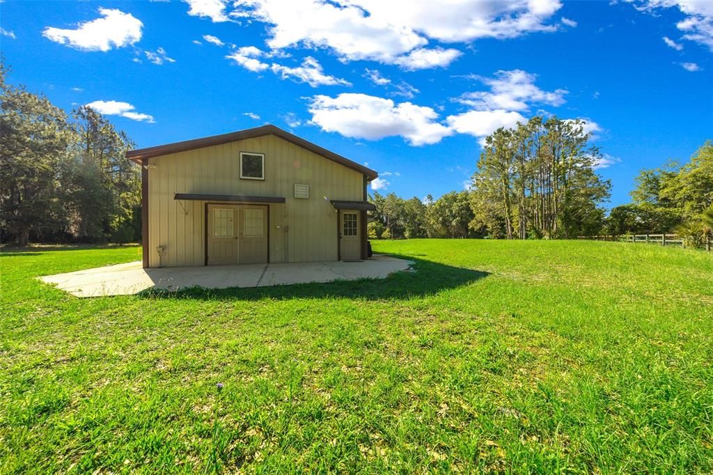 待售: $299,000 (2 贝兹, 1 浴室, 888 平方英尺)