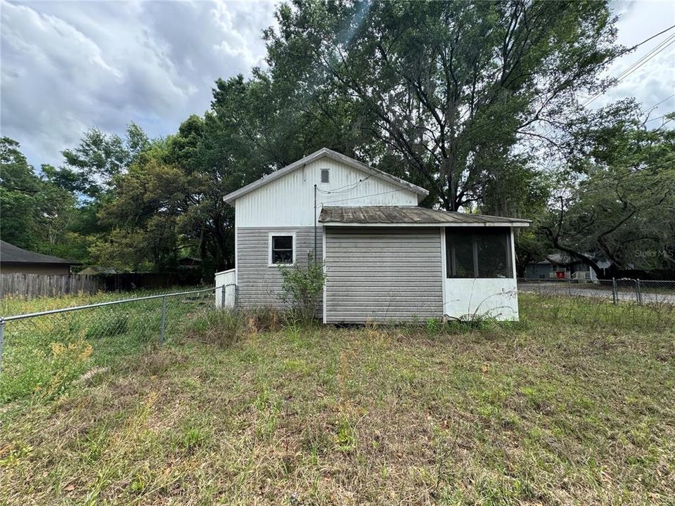 En Venta: $115,000 (2 camas, 1 baños, 800 Pies cuadrados)