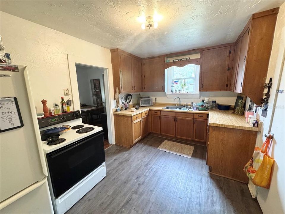 En Venta: $115,000 (2 camas, 1 baños, 800 Pies cuadrados)