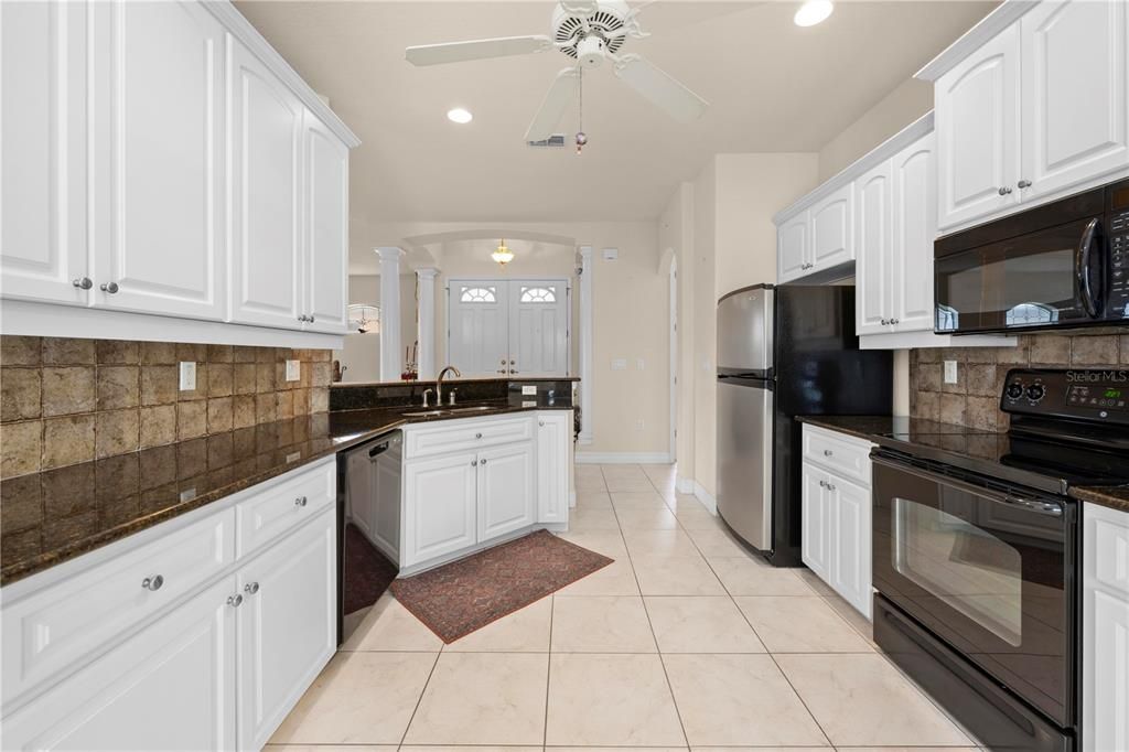 For Sale: $279,000 (3 beds, 2 baths, 2034 Square Feet)