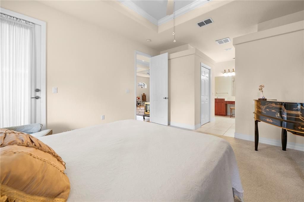 For Sale: $279,000 (3 beds, 2 baths, 2034 Square Feet)