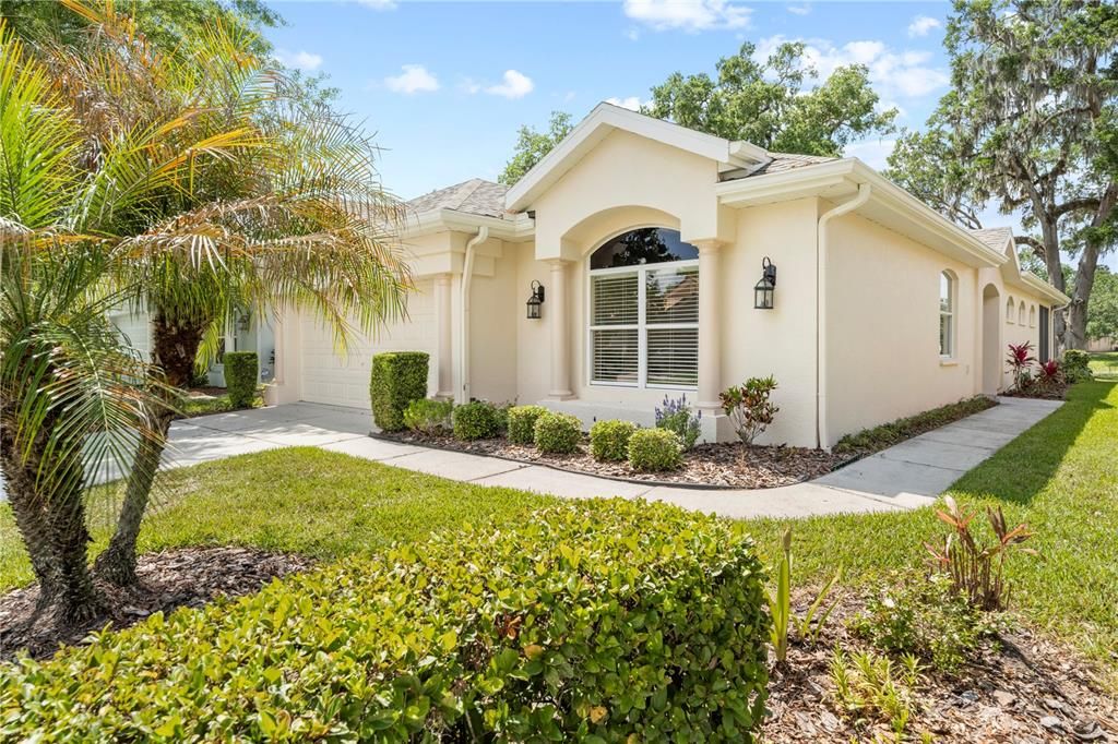 For Sale: $279,000 (3 beds, 2 baths, 2034 Square Feet)